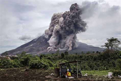 「スマトラ島の火山噴火」：4世紀のインドネシアにおける環境と社会への影響